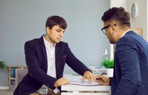 Перевести совместителя на основную работу можно допсоглашением