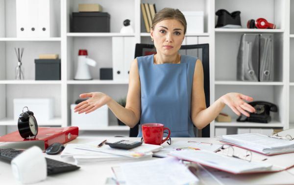 Выходное пособие в размере двухнедельного заработка: уклончивое разъяснение Минтруда
		99