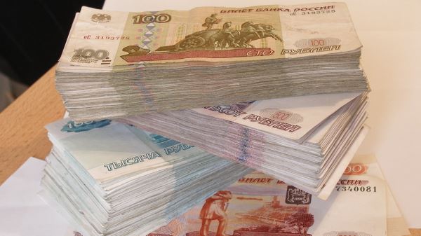 Депутат напомнил работодателям об обязанности индексировать зарплаты