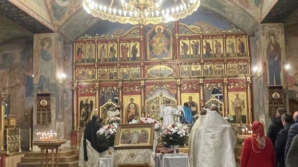 Священник рассказал, почему нельзя ругаться на начальника