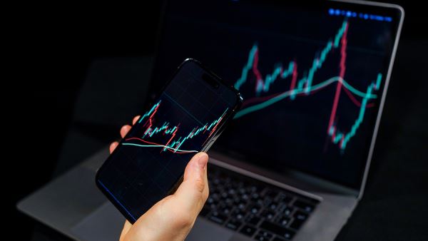 Эксперт дал советы по безопасному старту в инвестициях